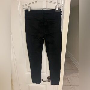 American Eagle Super Stretch Mid-Rise Skinny Jeans in Black Size 6.